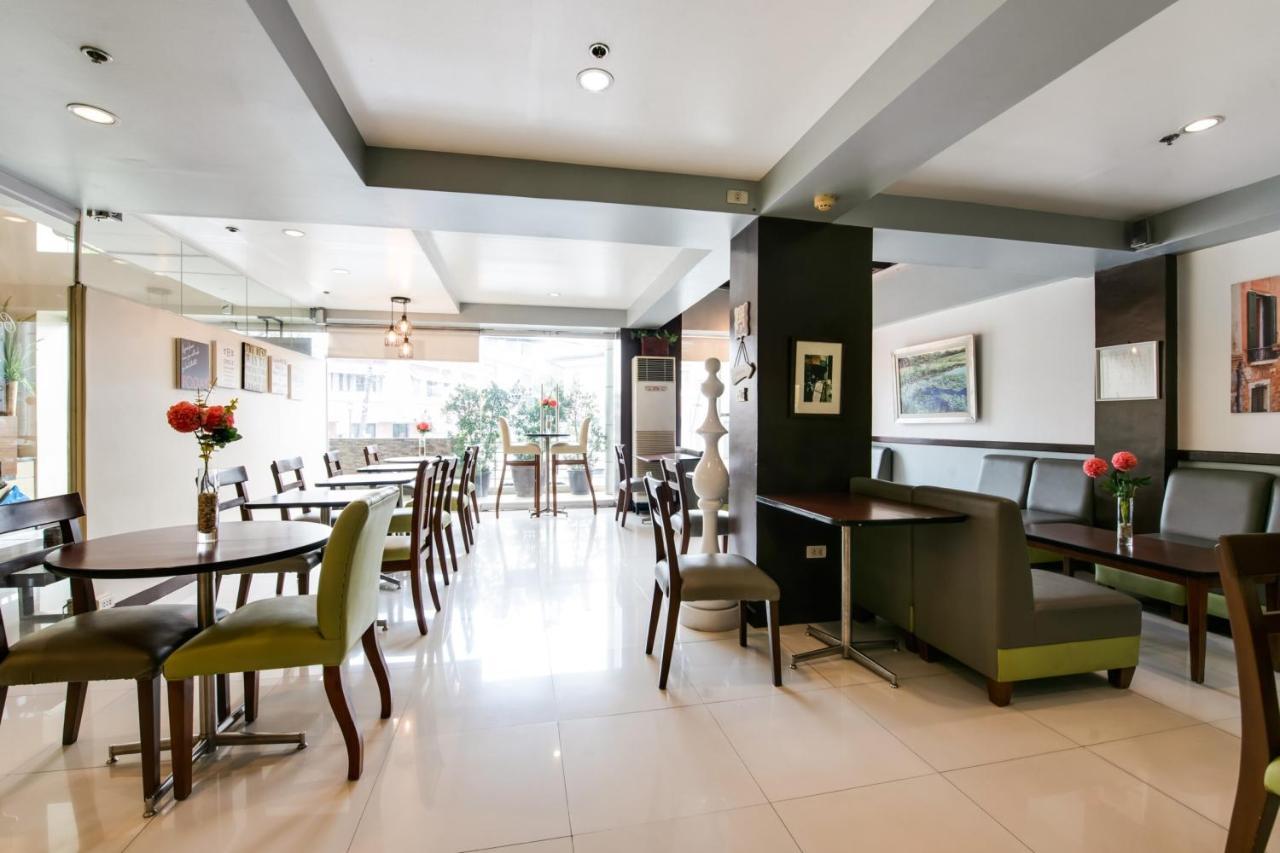 Festive Hotel Makati Paco Εξωτερικό φωτογραφία