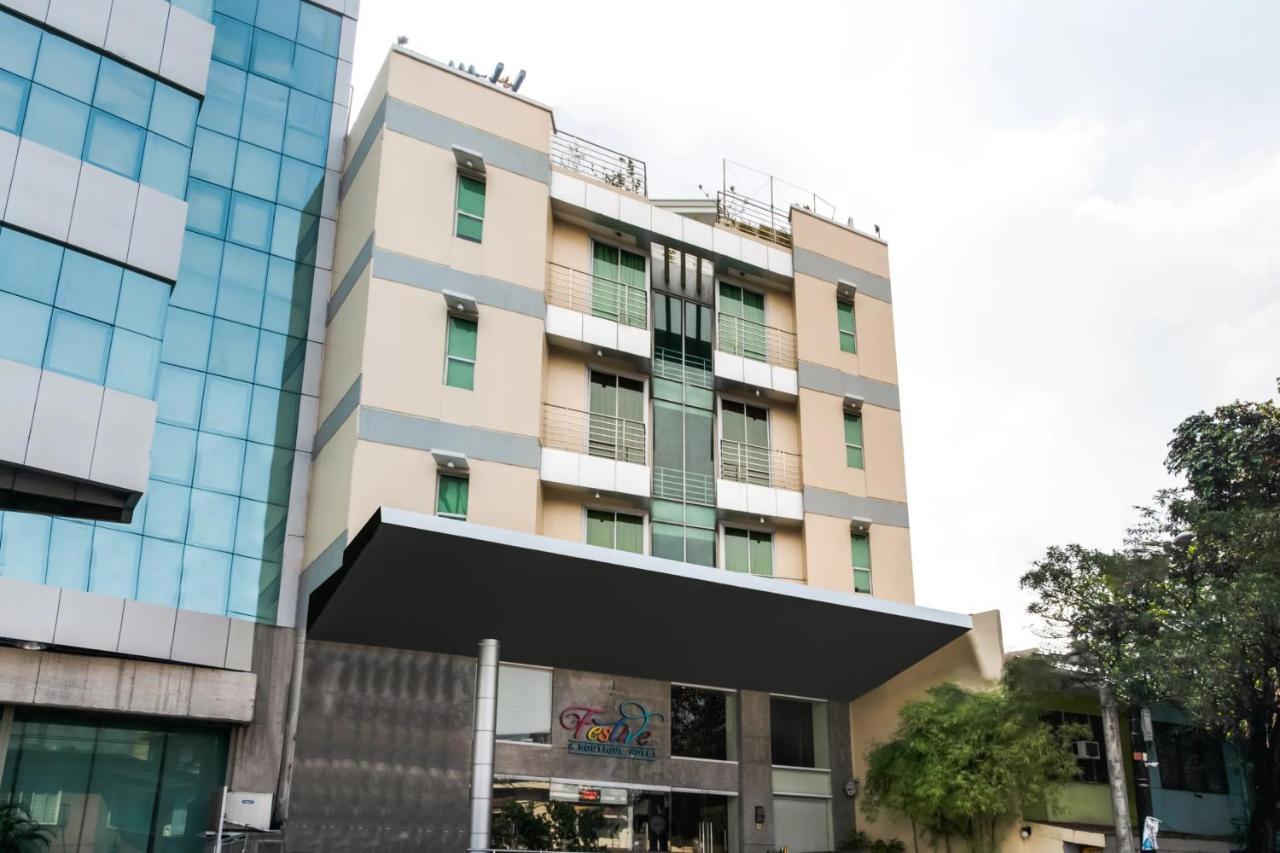 Festive Hotel Makati Paco Εξωτερικό φωτογραφία