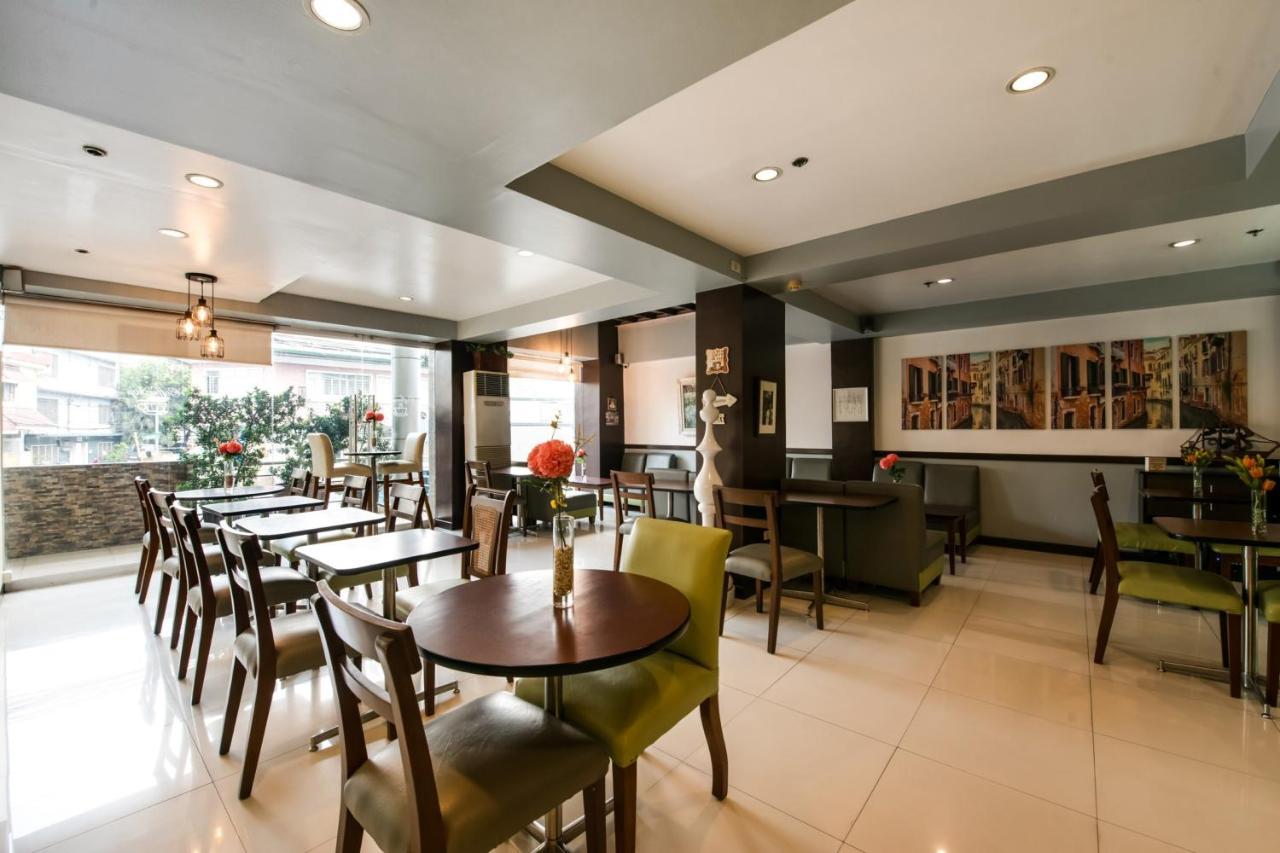 Festive Hotel Makati Paco Εξωτερικό φωτογραφία