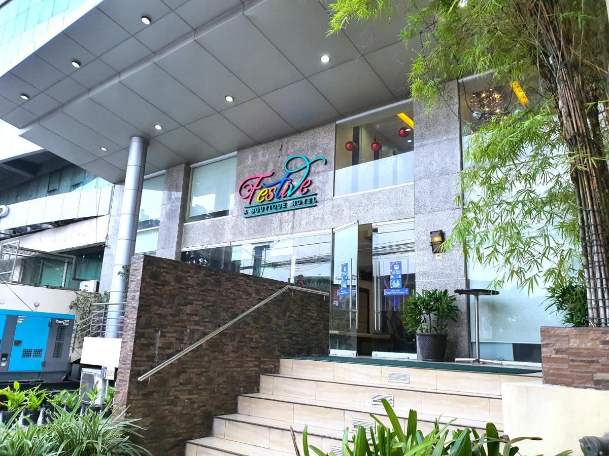 Festive Hotel Makati Paco Εξωτερικό φωτογραφία