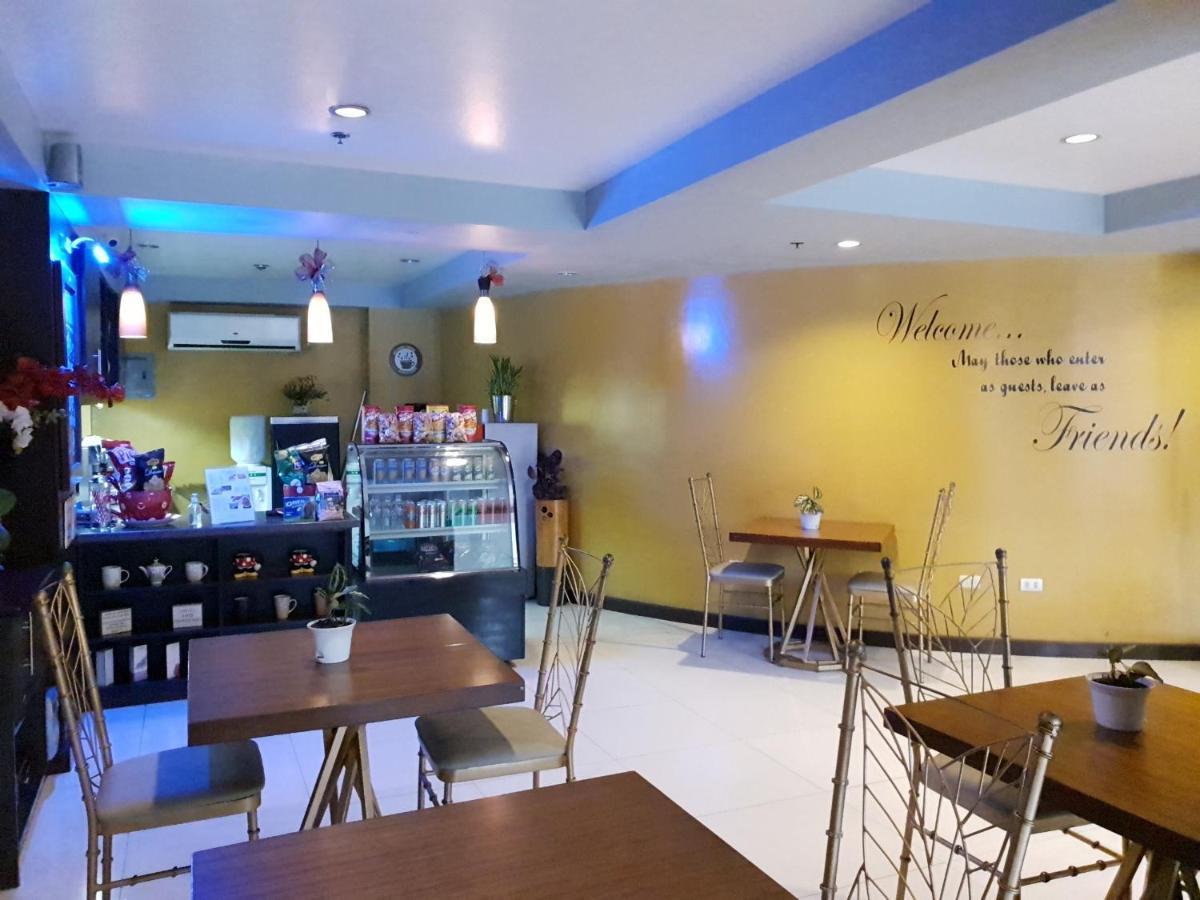 Festive Hotel Makati Paco Εξωτερικό φωτογραφία