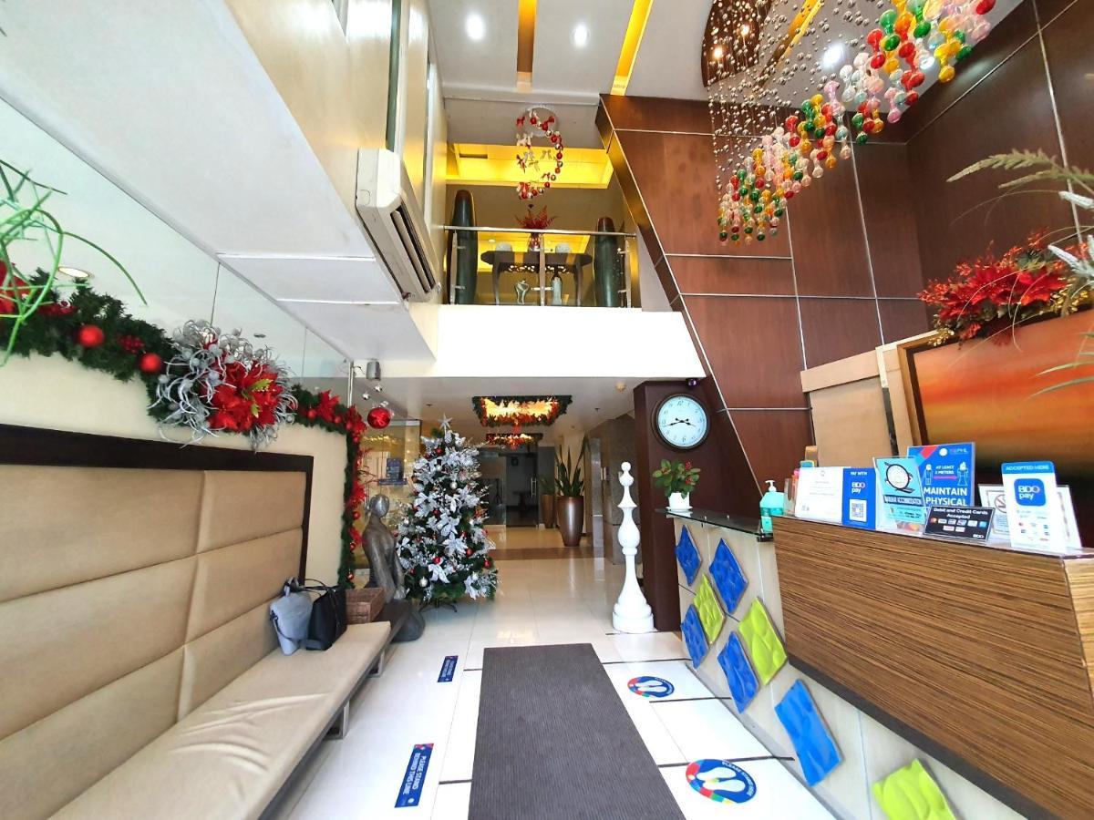 Festive Hotel Makati Paco Εξωτερικό φωτογραφία