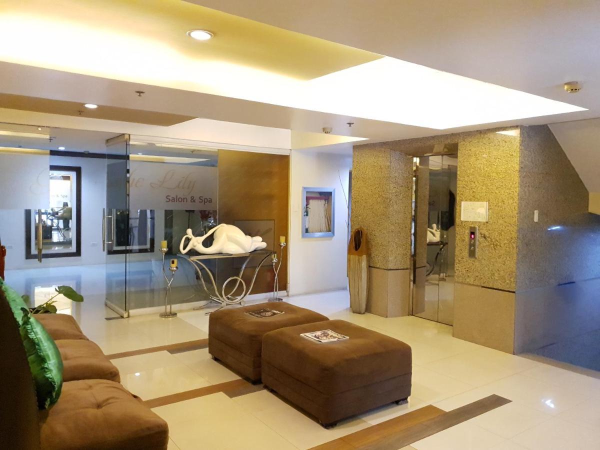 Festive Hotel Makati Paco Εξωτερικό φωτογραφία