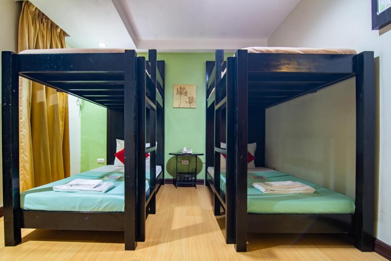Festive Hotel Makati Paco Εξωτερικό φωτογραφία